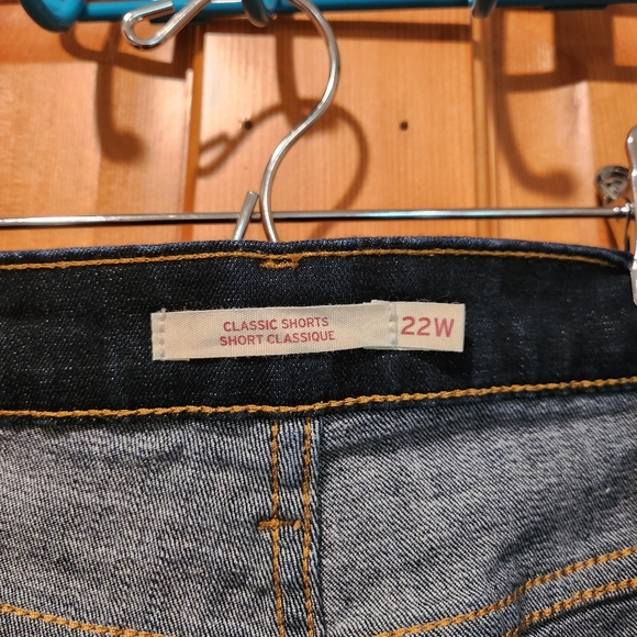 Levi's mid-length classic denim jean shorts plus size 22 - Picture 11 of 12